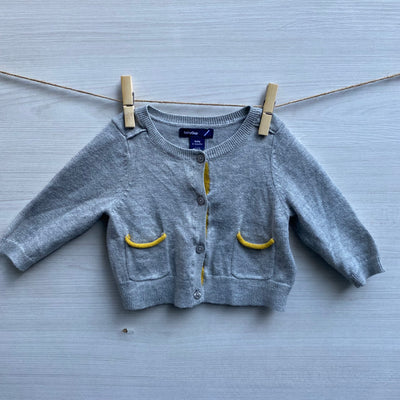 CHALECO BABY GAP GRAY AND YELLOW T.3 MESES
