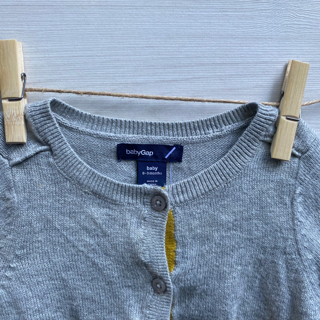 CHALECO BABY GAP GRAY AND YELLOW T.3 MESES